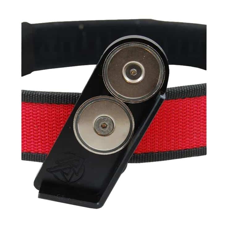 Double Alpha <br><b>DAA Deluxe Magnetische Magazintasche </b><br> 1